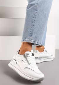 Renee - Białe Sneakersy na Platformie z Metaliczną Lamówką i Brokatem Bivina. Kolor: biały. Wzór: aplikacja. Obcas: na platformie #1