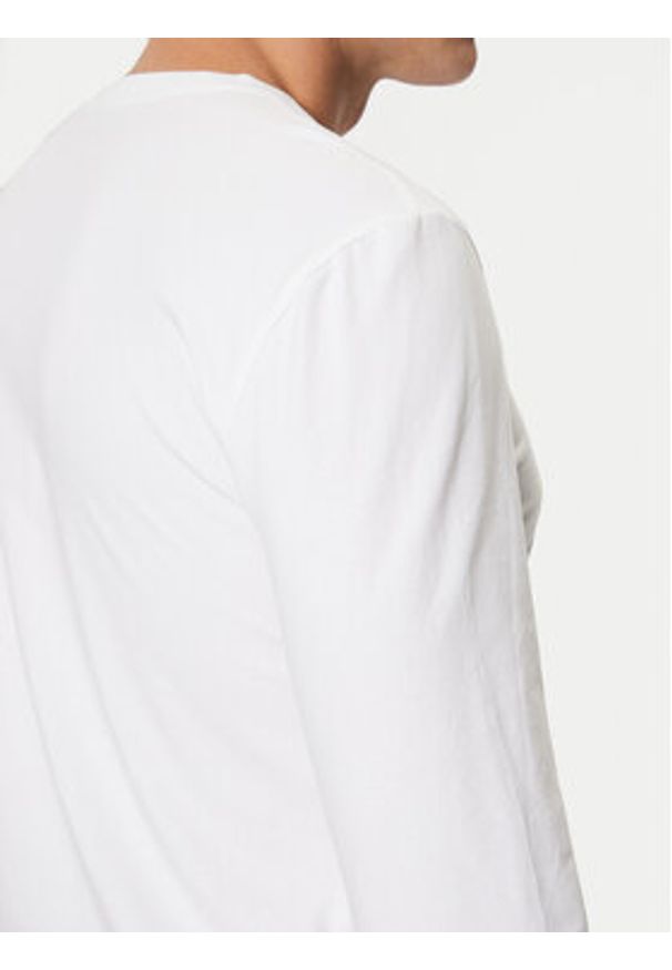 Guess Longsleeve M2YI08 J1314 Biały Slim Fit. Kolor: biały. Materiał: bawełna. Długość rękawa: długi rękaw