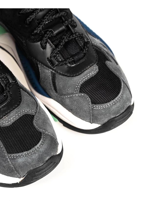 Geox Sneakersy "T02 A" | T94BUA 02214 | T02 A | Kobieta | Czarny, Zielony. Kolor: czarny, zielony, wielokolorowy. Materiał: materiał, skóra
