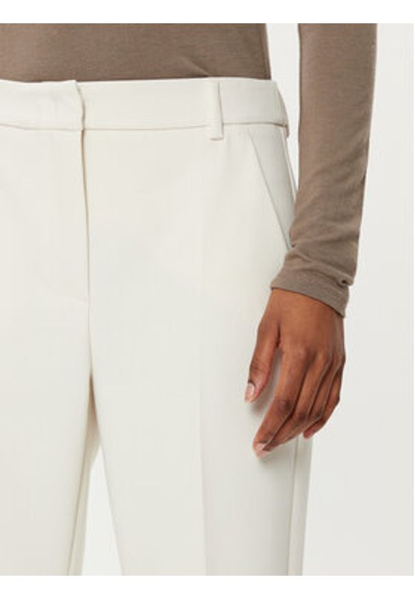 Weekend Max Mara Chinosy Rana 2515131031 Écru Slim Fit. Materiał: syntetyk