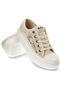 Beżowe Trampki Lee Cooper Damskie Buty Na Platformie. Kolor: beżowy. Materiał: koronka, materiał. Szerokość cholewki: normalna. Wzór: koronka, aplikacja. Obcas: na platformie #4