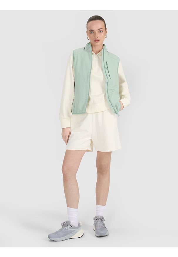 4f - 4F Bezrękawnik ze stójką damski - miętowy M. Okazja: na co dzień. Typ kołnierza: kołnierzyk stójkowy. Kolor: turkusowy. Materiał: dzianina, tkanina, syntetyk, materiał, poliester, puch. Długość rękawa: bez rękawów. Długość: krótkie. Wzór: gładki. Styl: casual, elegancki, sportowy, klasyczny