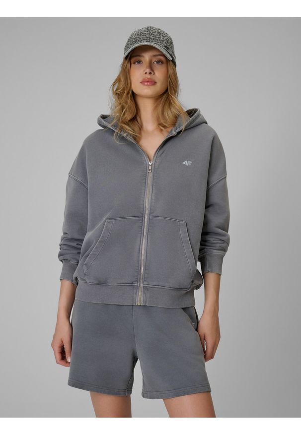 4f - 4F Bluza dresowa oversize z kapturem damska - szara S. Okazja: na spacer, na co dzień, na plażę, do domu. Typ kołnierza: kaptur. Kolor: szary. Materiał: dresówka. Wzór: nadruk. Sezon: lato. Styl: wakacyjny, casual, sportowy