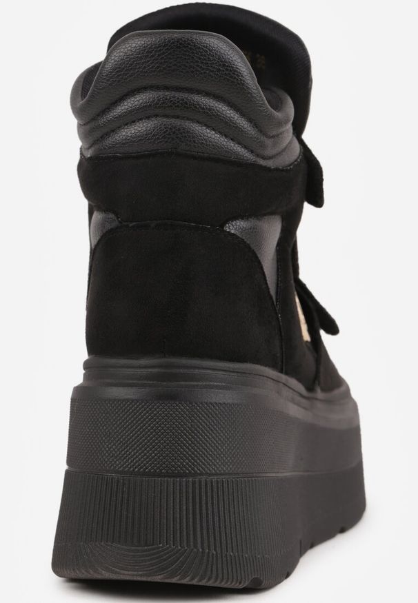 Renee - Czarne Botki Sneakersy Vices na Platformie w Stylu Y2K Gelira. Okazja: na co dzień. Zapięcie: rzepy. Kolor: czarny. Materiał: jeans. Wzór: aplikacja. Sezon: lato. Obcas: na platformie