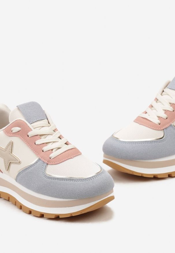 Born2be - Niebiesko-Różowe Sneakersy na Grubej Podeszwie przed Kostkę Sermione. Wysokość cholewki: przed kostkę. Nosek buta: okrągły. Zapięcie: sznurówki. Kolor: beżowy. Materiał: materiał. Obcas: na obcasie. Wysokość obcasa: niski