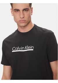 Calvin Klein T-Shirt Outline Tape Graphic LV04RC852G Czarny Regular Fit. Kolor: czarny. Materiał: bawełna #4