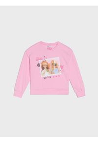 Sinsay - Dresowa bluza crewneck z nadrukiem Barbie - różowy. Kolor: różowy. Materiał: dresówka. Wzór: nadruk #1