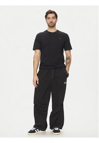 Adidas - adidas Spodnie dresowe Parachute JD5415 Czarny Loose Fit. Kolor: czarny. Materiał: syntetyk #5
