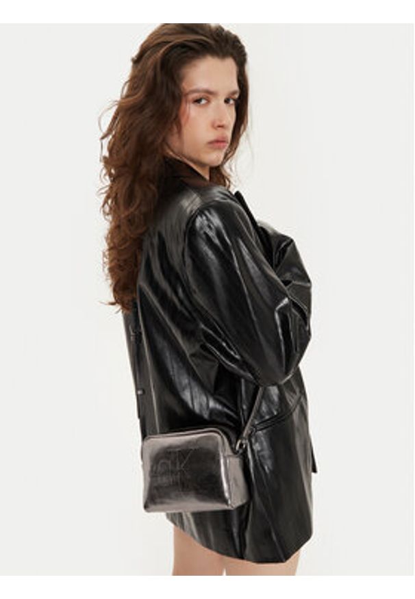 Calvin Klein Torebka K60K612731 Złoty. Kolor: złoty. Materiał: skórzane