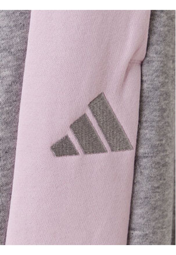 Adidas - adidas Dres Laziday JD2670 Szary Regular Fit. Kolor: szary. Materiał: syntetyk, bawełna