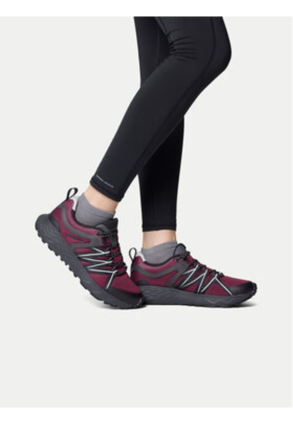 columbia - Columbia Sneakersy Peakfreak 2108401 Czerwony. Kolor: czerwony. Materiał: materiał