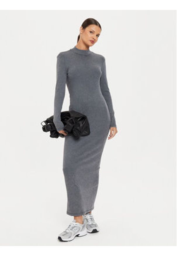 only - ONLY Sukienka codzienna Valerie 15337268 Czarny Regular Fit. Okazja: na co dzień. Kolor: czarny. Materiał: bawełna. Typ sukienki: proste. Styl: casual