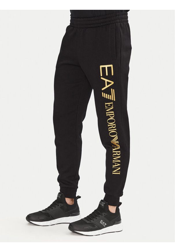 EA7 Emporio Armani Spodnie dresowe 7M000572 AF10377 MC004 Czarny Regular Fit. Kolor: czarny. Materiał: bawełna