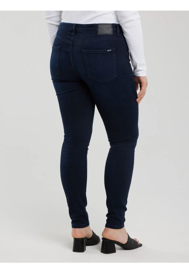 Big-Star - Jeansy damskie skinny granatowe Adela 730. Stan: podwyższony. Kolor: niebieski