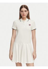 Tommy Jeans Sukienka codzienna Tommy Badge DW0DW22328 Biały Relaxed Fit. Okazja: na co dzień. Kolor: biały. Materiał: bawełna. Typ sukienki: proste. Styl: casual #1