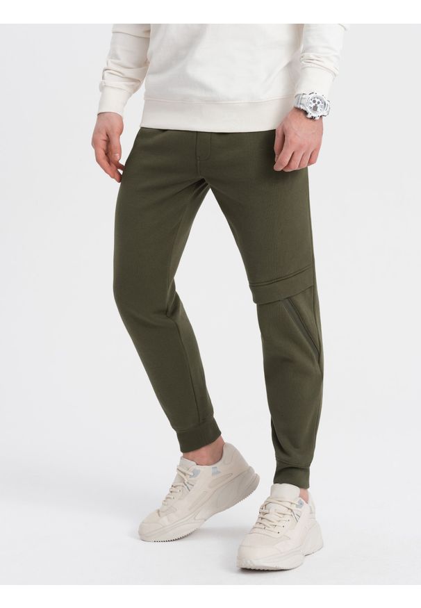 Ombre Clothing - Spodnie męskie dresowe z przeszyciem i zamkiem na nogawce - oliwkowe V3 - Rozmiar: XXL. Kolor: oliwkowy. Materiał: dresówka. Wzór: nadruk