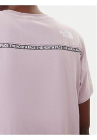 The North Face T-Shirt Zumu NF0A87DJ Fioletowy Regular Fit. Kolor: fioletowy. Materiał: bawełna #3
