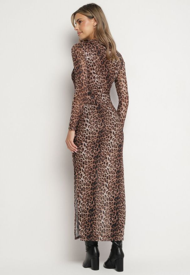 Born2be - Brązowa Dopasowana Sukienka z Siateczki z Wiskozą w Panterkę Bellabina. Okazja: na imprezę, na co dzień. Kolor: brązowy. Materiał: wiskoza. Długość rękawa: długi rękaw. Wzór: motyw zwierzęcy. Typ sukienki: dopasowane. Styl: casual, elegancki