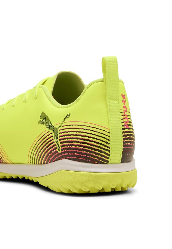 Puma - Młodzieżowe buty piłkarskie FUTURE 8 PLAY TT, średnia wysokość PUMA. Kolor: czarny, różowy, wielokolorowy, żółty. Sport: piłka nożna