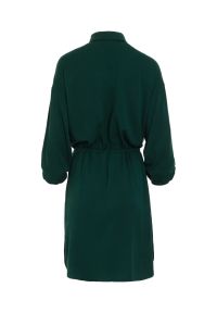 Sukienki.shop - Zwiewna koszulowa sukienka z wiązaniem w talii. Okazja: na co dzień, na spotkanie biznesowe, do pracy. Typ kołnierza: kołnierzyk klasyczny. Materiał: wiskoza, skóra, materiał. Długość rękawa: długi rękaw. Sezon: wiosna, jesień, lato. Typ sukienki: koszulowe. Styl: casual, biznesowy, elegancki, klasyczny. Długość: midi #2