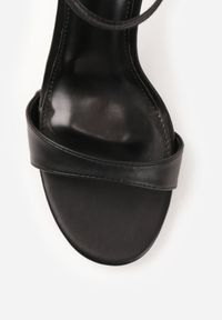 Born2be - Czarne Sandały na Szpilce z Cienkim Paskiem Nealia. Okazja: na co dzień. Zapięcie: pasek. Kolor: czarny. Materiał: jeans. Obcas: na szpilce. Styl: casual, klasyczny #3