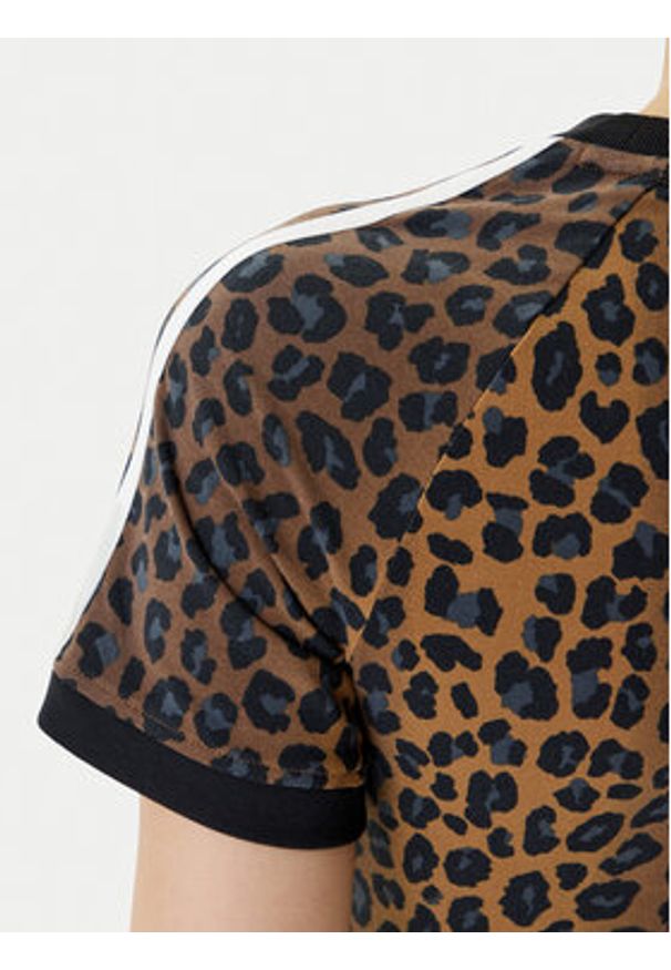 Adidas - adidas T-Shirt Leopard Cali JW7304 Brązowy Slim Fit. Kolor: brązowy. Materiał: bawełna