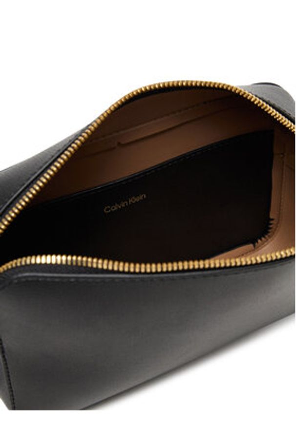 Calvin Klein Torebka Foil Logo Elongated Camera Bag LV04F3276G Czarny. Kolor: czarny. Materiał: skórzane