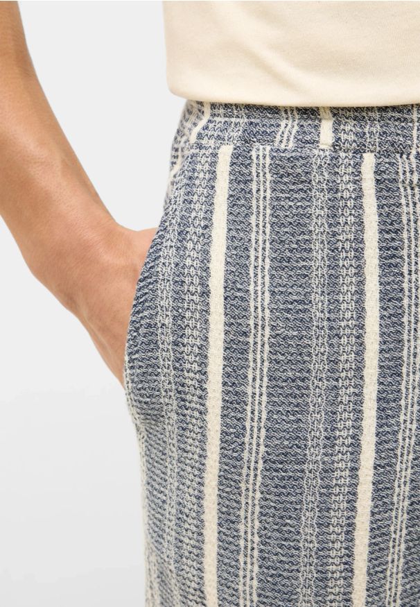 Męskie szorty Mustang Style Lockport Shorts Blue Dobby Stripe 1016479 12740