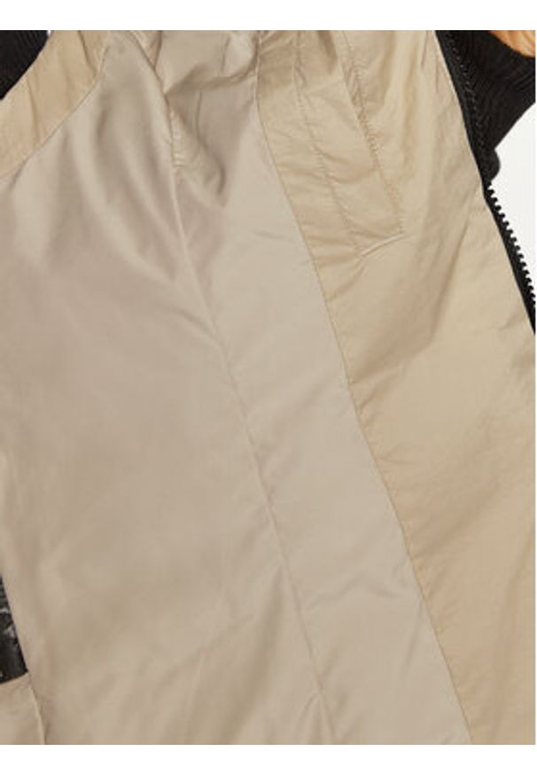 Karl Lagerfeld - KARL LAGERFELD Bezrękawnik 246W1512 Beżowy Slim Fit. Typ kołnierza: dekolt w karo. Kolor: beżowy. Materiał: syntetyk. Długość rękawa: bez rękawów