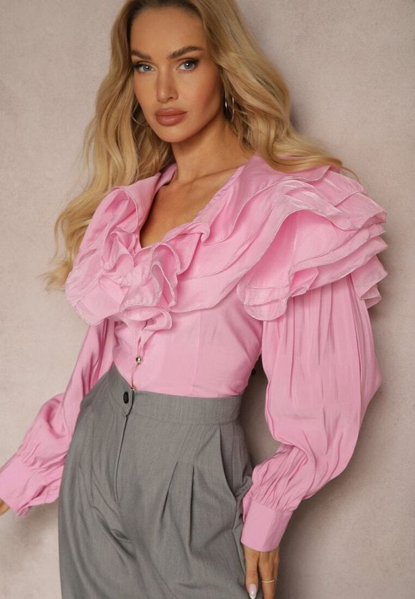 Renee - Różowa Wieczorowa Koszula z Ozdobnymi Falbanami i Guzikami Lerellia. Okazja: na co dzień. Kolor: różowy. Materiał: jeans. Styl: wizytowy