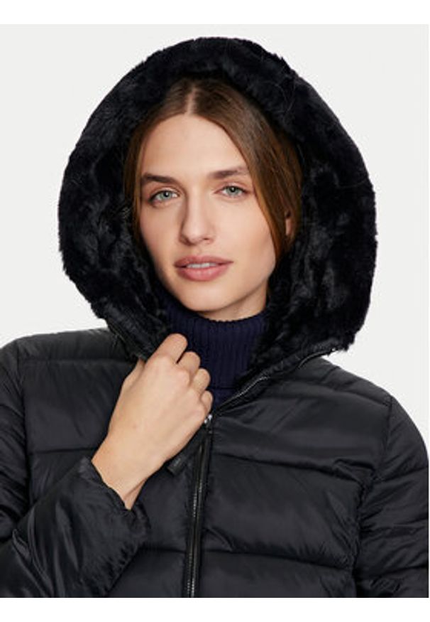 CMP Płaszcz zimowy 34K0046F Czarny Regular Fit. Kolor: czarny. Materiał: syntetyk. Sezon: zima