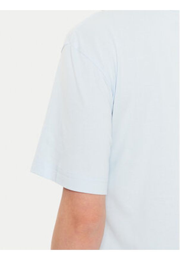 Lacoste T-Shirt TF7215 Błękitny Regular Fit. Kolor: niebieski. Materiał: bawełna