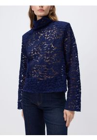 Reserved - Ażurowa bluzka z golfem - niebieski. Typ kołnierza: golf. Kolor: niebieski. Materiał: bawełna, tkanina. Wzór: ażurowy #1