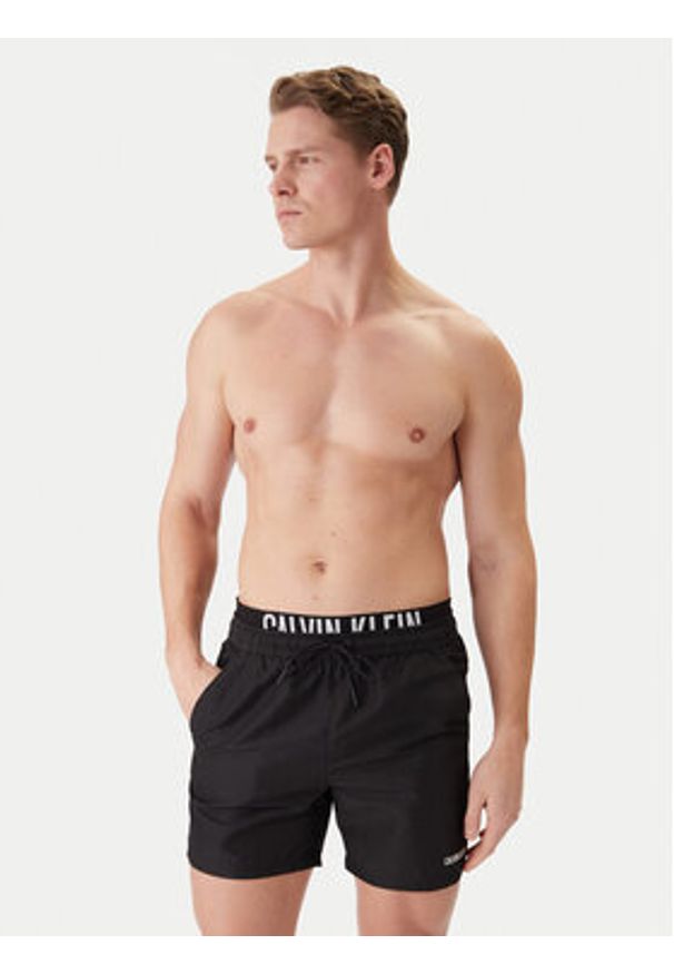 Calvin Klein Swimwear Szorty kąpielowe LV00N61015 Czarny Regular Fit. Kolor: czarny. Materiał: syntetyk