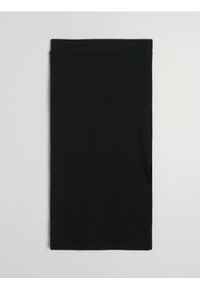 Sinsay - Bawełniana prążkowana spódnica midi z rozcięciem - czarny. Kolor: czarny. Materiał: prążkowany, bawełna #1