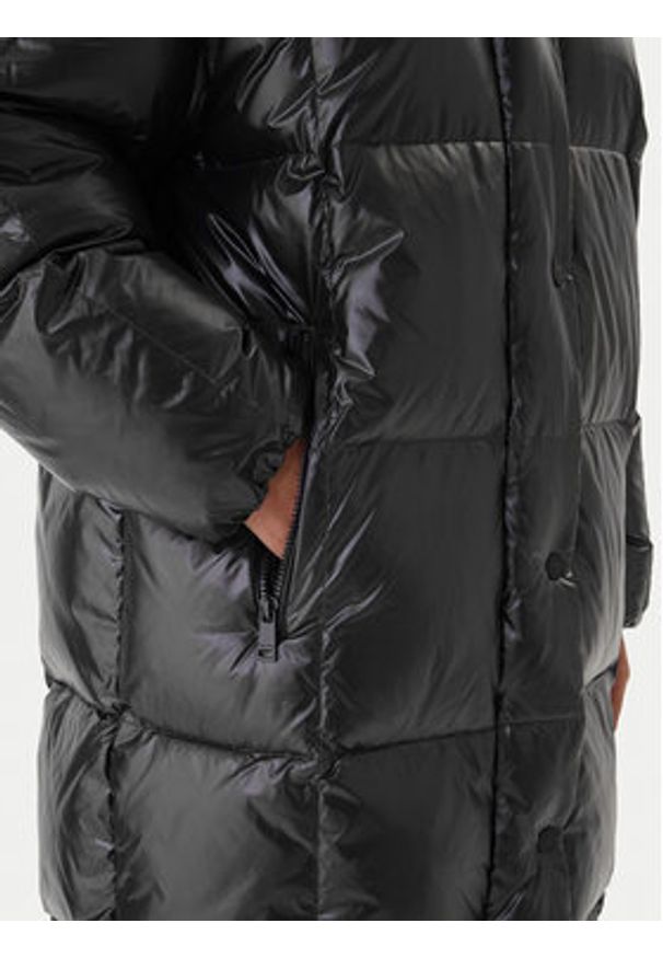 Tommy Jeans Kurtka puchowa Alaska DW0DW21615 Czarny Relaxed Fit. Kolor: czarny. Materiał: syntetyk