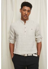 medicine - Medicine koszula lniana męska kolor beżowy regular ze stójką. Typ kołnierza: kołnierzyk stójkowy. Kolor: beżowy. Materiał: len. Długość rękawa: długi rękaw. Długość: krótkie. Wzór: gładki