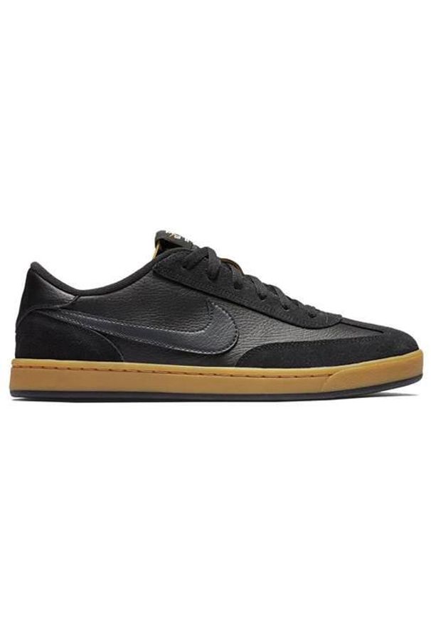 Buty do chodzenia unisex Nike SB FC Classic. Zapięcie: sznurówki. Kolor: czarny. Materiał: materiał. Szerokość cholewki: normalna. Sport: turystyka piesza