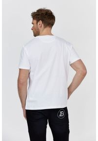 Valentino Garavani - VALENTINO Biały t-shirt męski z logo vltn. Kolor: biały. Materiał: prążkowany. Wzór: aplikacja