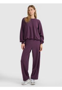 4f - 4F Bluza dresowa nierozpinana z modalem damska - fioletowa S. Okazja: na co dzień. Kolor: fioletowy. Materiał: dresówka. Styl: casual