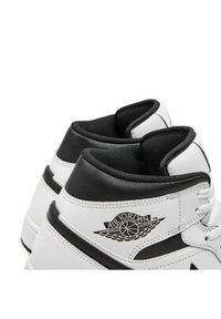 Nike Sneakersy Air Jordan 1 Mid DQ8426 132 Biały. Kolor: biały. Materiał: skóra. Model: Nike Air Jordan #3