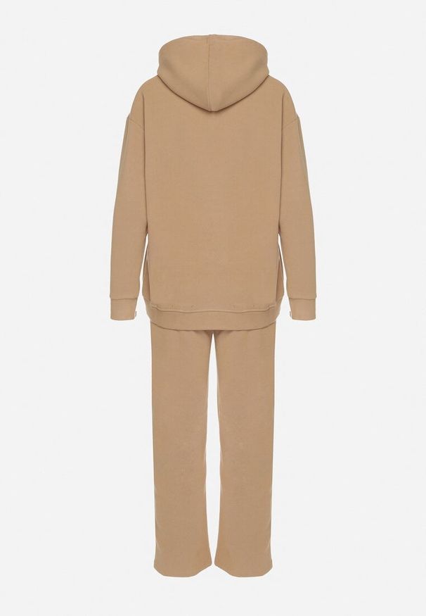 Born2be - Ciemnobeżowy Bawełniany Komplet Dresowy z Bluzą i Spodniami Zansira. Kolor: beżowy. Materiał: bawełna, dresówka. Sport: turystyka piesza