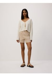 Reserved - Jeansowe szorty - kremowy. Kolor: kremowy. Materiał: jeans