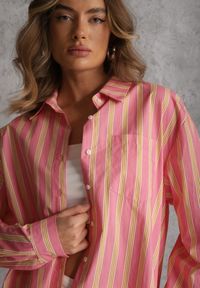 Renee - Różowa Koszula z Bawełny Oversize w Pionowe Paski Telaria. Kolor: różowy. Materiał: bawełna. Wzór: paski #3