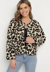 Born2be - Beżowa Panterkowa Futrzana Kurtka z Kieszeniami Sewilaine. Okazja: na co dzień. Kolor: beżowy. Materiał: futro. Styl: casual, elegancki #1