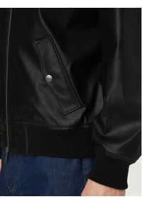 Calvin Klein Jeans Kurtka z imitacji skóry LV04RF403G Czarny Relaxed Fit. Kolor: czarny. Materiał: syntetyk #6