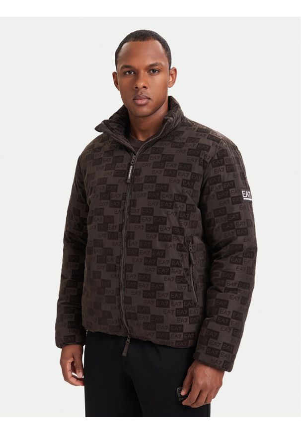 EA7 Emporio Armani Kurtka zimowa 7M002389 AF26931 U6027 Brązowy Regular Fit. Kolor: brązowy. Materiał: syntetyk. Sezon: zima