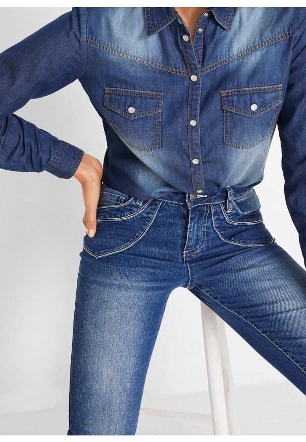 bonprix - Dżinsy straight, mid waist, cropped. Kolor: niebieski