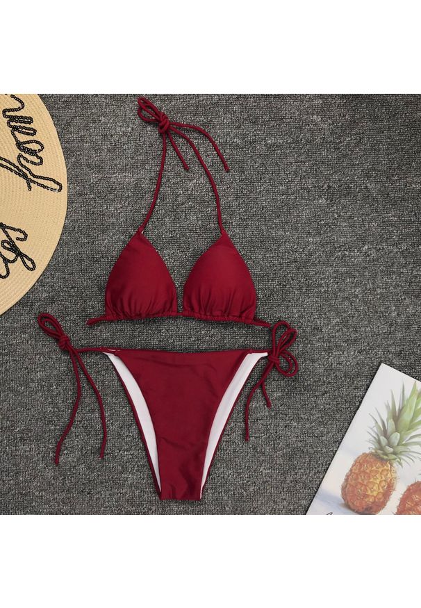 Intica - Bikini z regulowanym wiązaniem na lato Hajrija. Kolor: czerwony. Materiał: tkanina. Długość: długie