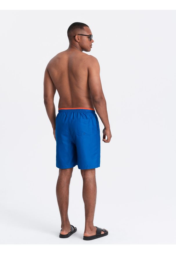 Ombre Clothing - Spodenki męskie kąpielówki z dwukolorowym ściągaczem – ciemnoniebieskie V5 OM-SRBS-0141 - M. Okazja: na plażę. Kolor: niebieski. Materiał: poliester, materiał. Wzór: haft, jednolity. Sezon: lato